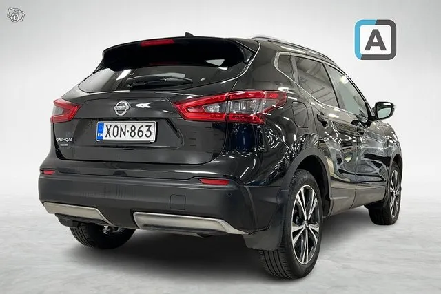 Nissan Qashqai DIG-T 115 N-Connecta 2WD 6M/T Vision Pack Gla Image 3