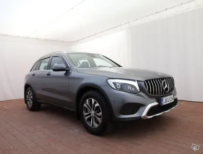 Mercedes-Benz GLC 250 250 d 4Matic A Premium Business - Suomi-auto, Neliveto, Moottorinlämmitin, ILS-ledit, Koukku, Sportpenkit - J. autoturva - Ilmainen kotiintoimitus